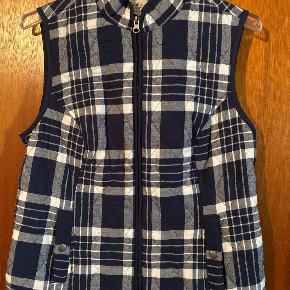 Croft & Barrow Navy and White Plaid Vest